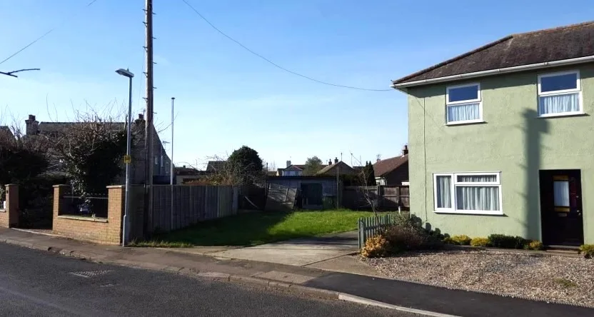 East Cambs planners argued that the proposed new home on this site in Soham would result in “a cramped and contrived development on a plot less than 300sqm”. The Planning Inspectorate has confirmed their refusal. 