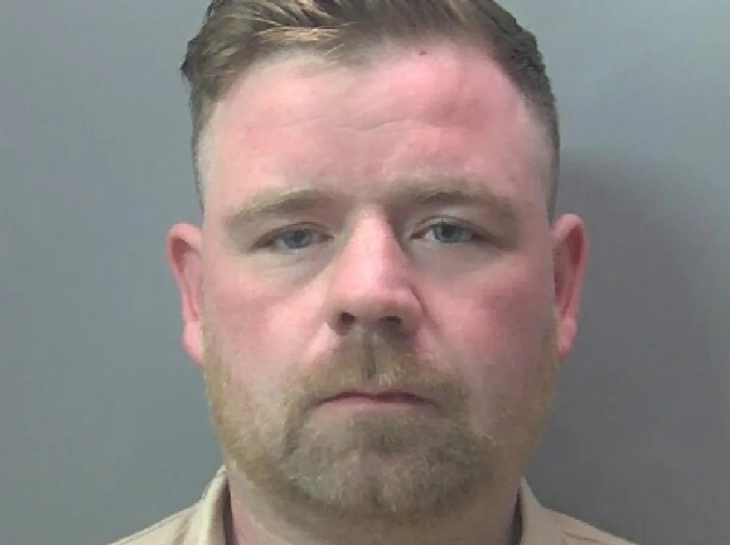 ‘Despicable’ conman jailed for stealing £120 from 89-yr-old Fenland woman