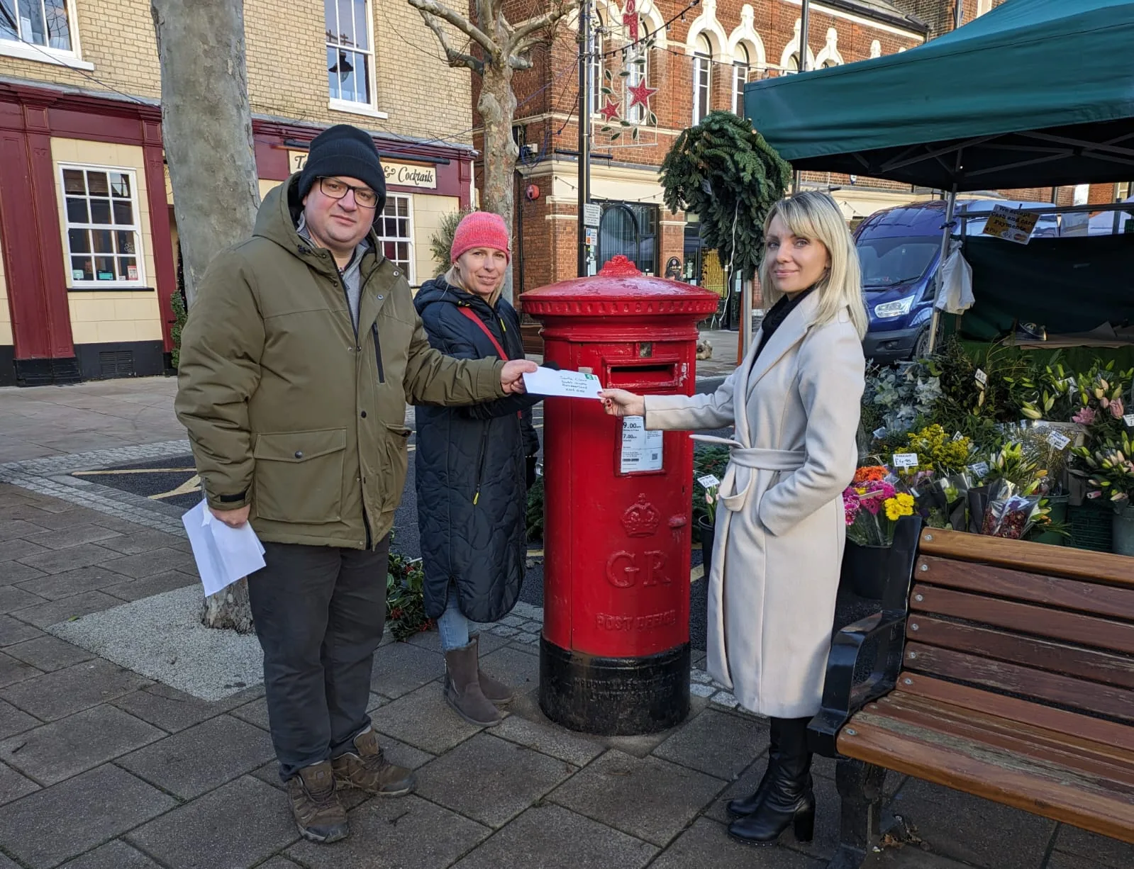 Last Saturday Fenland Parent Power gathered in the centre of March to send a letter to Santa Claus asking him to stop sending bikes to children and instead asking for the elves help to build new cycle paths in the area.