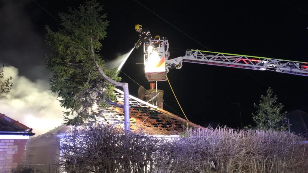 Crews tackle bungalow fire in Hundred Road, March, Cambridgeshire. PHOTO : Cambs Fire and Rescue