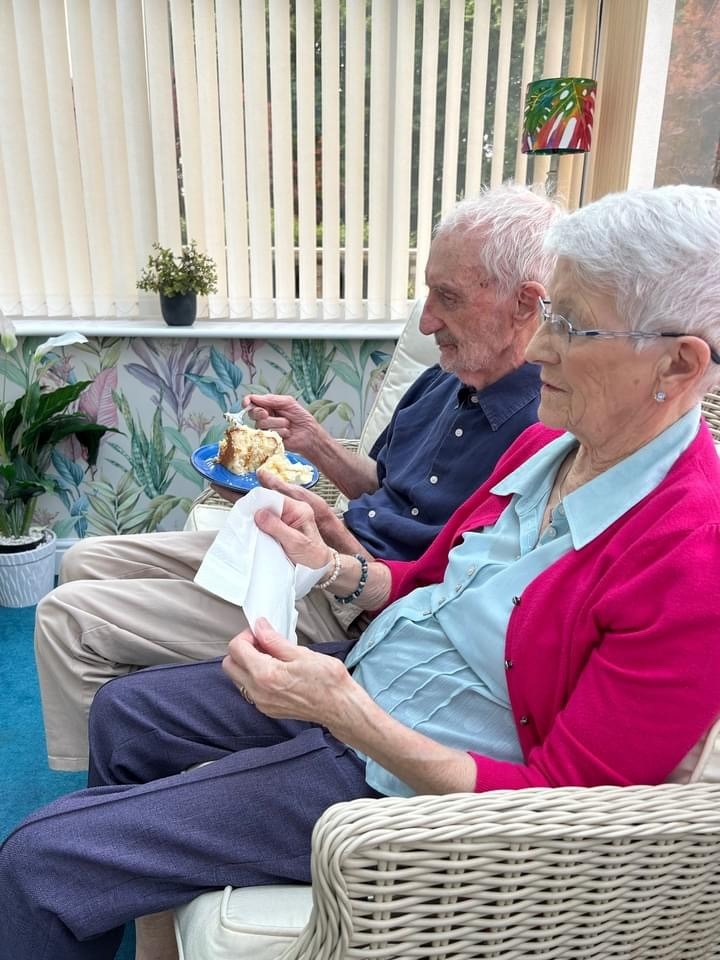 Dermott Rowan celebrating his 90th birthday with his wife: the couple have now been together for 70 years and married for 68