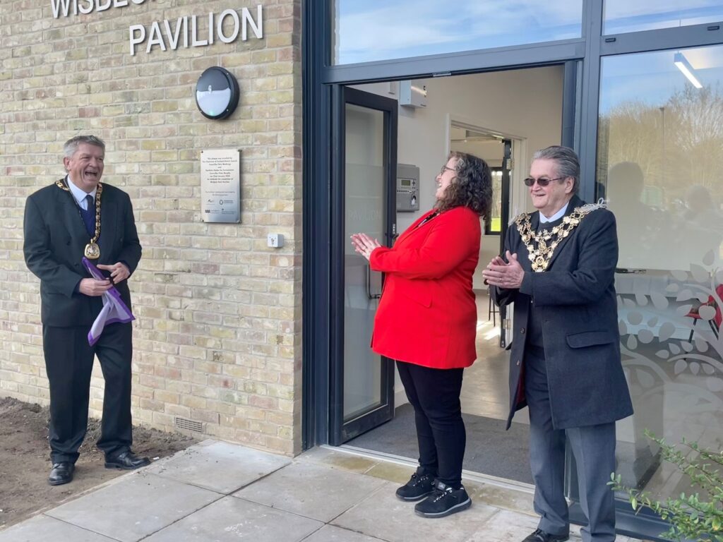 Crazy Café at Wisbech pavilion is to close on November 3, with the owners saying there are “several issues that were out of our control and as much as we tried to rectify them, it caused friction with the landlords”. Bad weather and lack of park users is also blamed. 