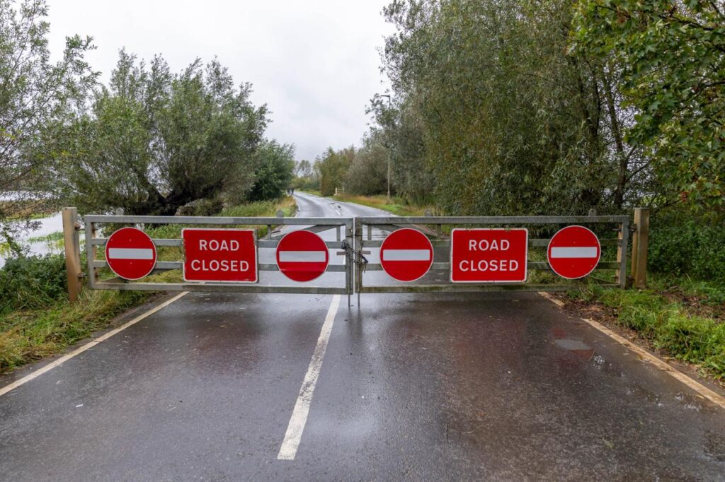 Flood warning area: B1040 Thorney to Whittlesey Road to the South of the River Nene and North Bank Road alongside the River Nene to the east of Peterborough and the West of the Dog-in-a-Doublet Sluice. PHOTO: Terry Harris (October 1st) 