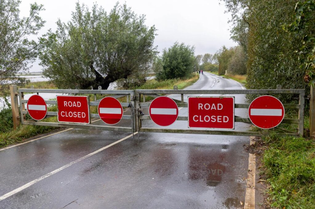 Flood warning area: B1040 Thorney to Whittlesey Road to the South of the River Nene and North Bank Road alongside the River Nene to the east of Peterborough and the West of the Dog-in-a-Doublet Sluice. PHOTO: Terry Harris (October 1st) 