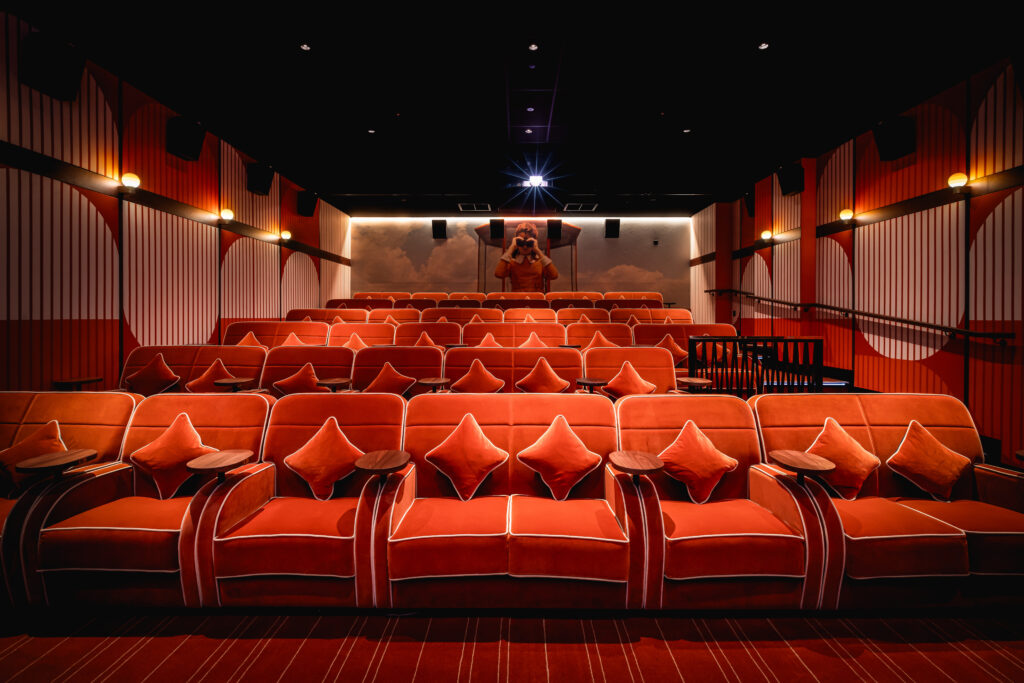 Cambridge Everyman consists of five extensive screens with 328 seats, all fitted with velvet sofas and armchairs. Each screen features state-of-the-art technology for high quality viewings.