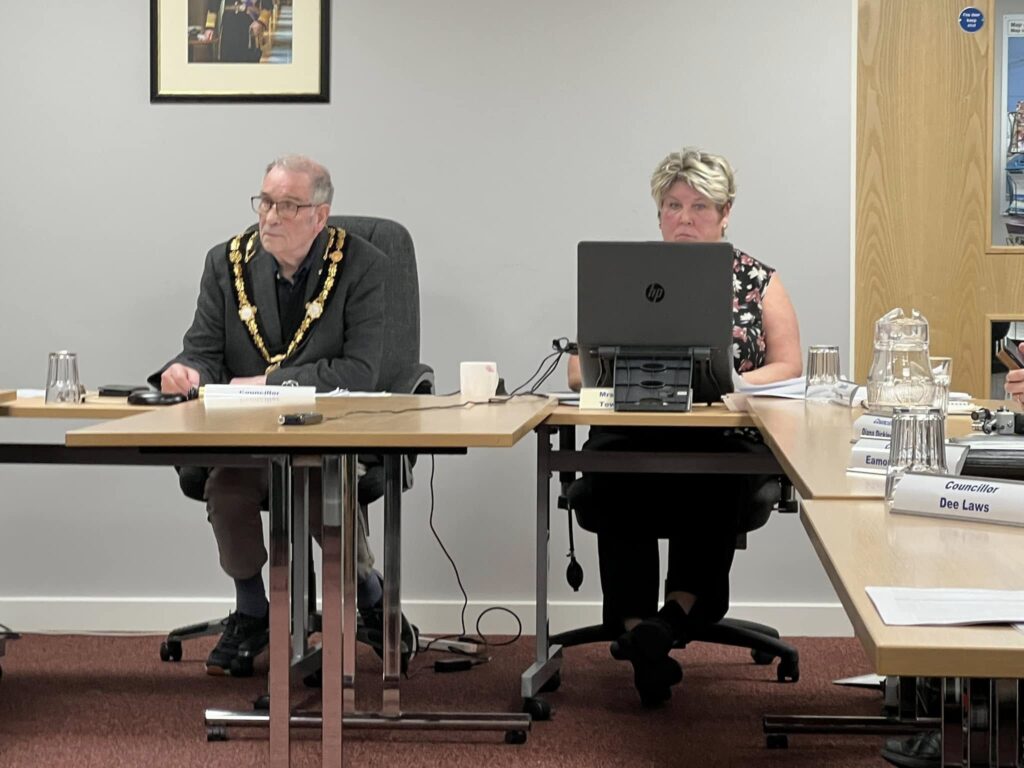 Eighteen members of the public attending a meeting of Whittlesey town council stormed out in protest after a Conservative councillor launched a bitter attack on independent councillor Peter Bibb. PHOTO: Fenland Community Radio newsroom 